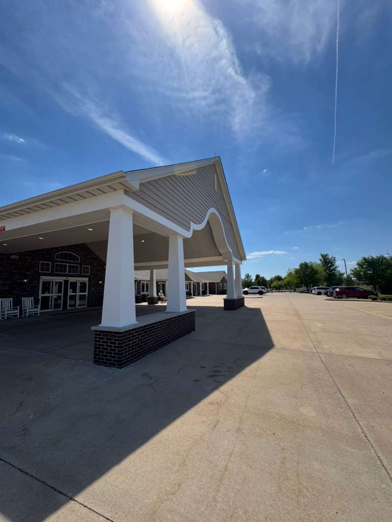 Finished commercial building canopy, wide view