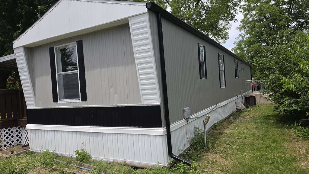 Finished mobile home exterior, side angle